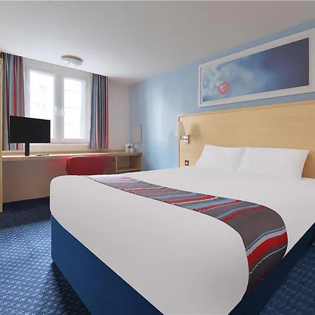 Hotel Travelodge Carlisle M6 3*